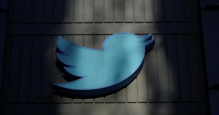  Twitter demanda a cuatro desconocidos por 'robo ilegal de datos' |  Engadget