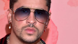 "Un Verano Sin Ti" se convierte en el disco más escuchado de Spotify en la historia