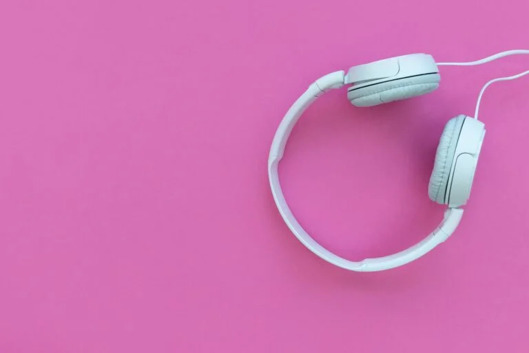  ¿Los auriculares son dispositivos de entrada o salida?  (¡CONTESTADA!)